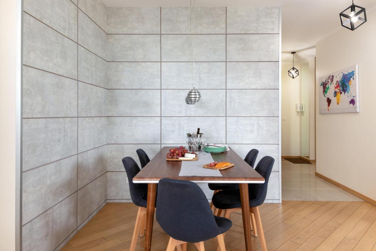 Apartment Slominskiego 5 II With Balcony By Noclegi Renters Varsovie Extérieur photo