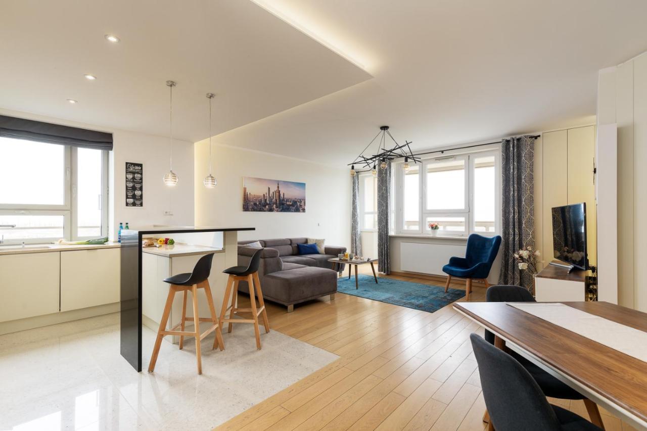 Apartment Slominskiego 5 II With Balcony By Noclegi Renters Varsovie Extérieur photo