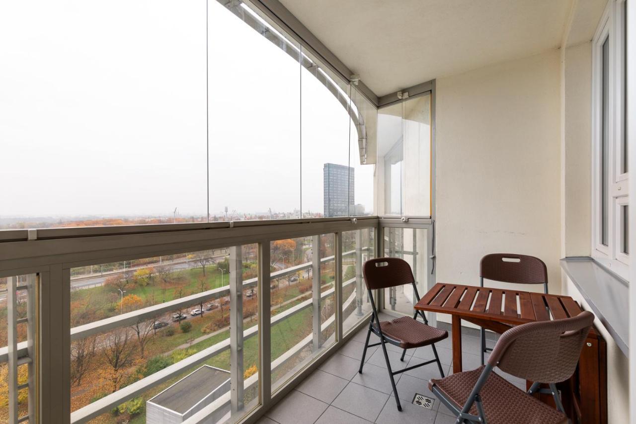 Apartment Slominskiego 5 II With Balcony By Noclegi Renters Varsovie Extérieur photo